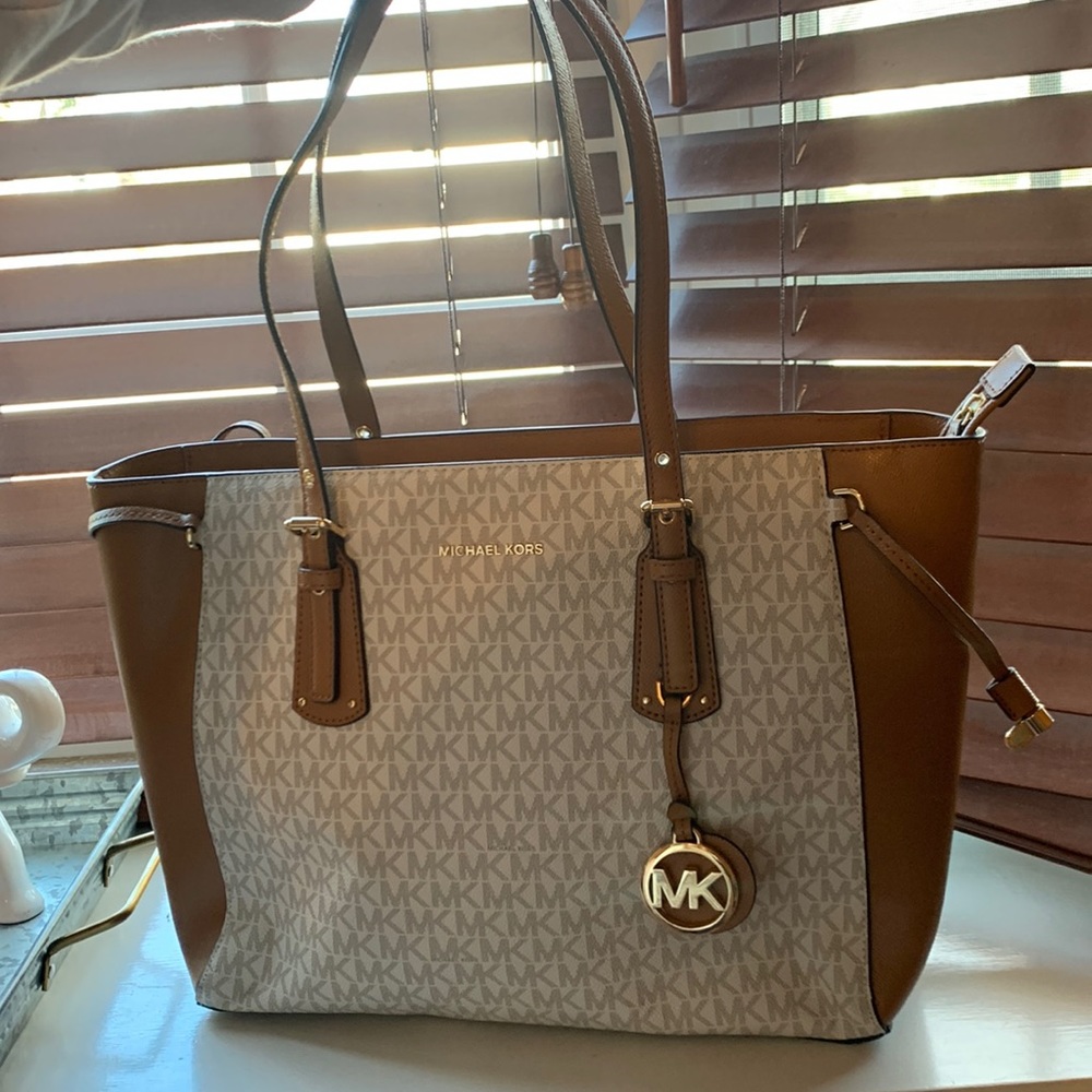 Michael Kors Tote